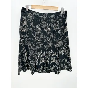 Ann Taylor Loft Womens Black Floral‎ Skirt Beaded Skirt Women Sz 10 Dark Fairy Dainty Y2K thumbnail 6