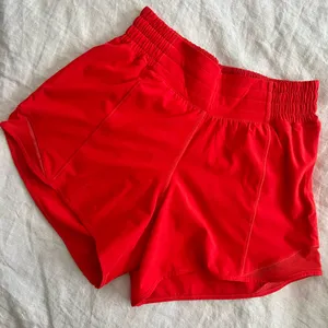 Lululemon Hotty Hot 4” Shorts thumbnail 1