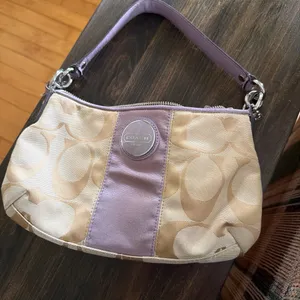 Coach Vintage Shoulder Bag thumbnail 1