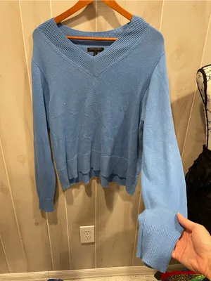 Cute ocean blue wide v-neck Banana Republic oversized cotton sweater thumbnail 3