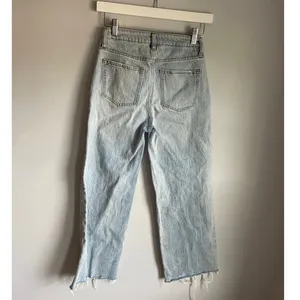 Oliver Logan Light Wash Straight Jeans Frayed Hem Size 26‎ thumbnail 3