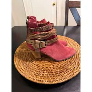 Naughty‎ Monkey Womens Berry Red Suede Boho Strappy Ankle Boots NM120183 7.5 thumbnail 2