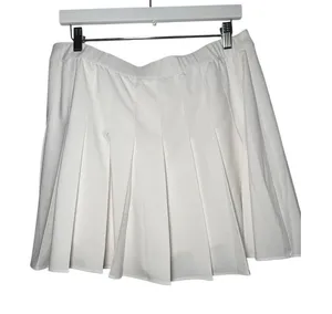 Abercrombie & Fitch pleated white skort Large thumbnail 1