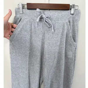 Alo Yoga Muse Sweatpants Women's Size S Heather Grey Ribbed Knit Joggers W5784R‎ thumbnail 6