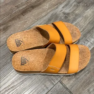 Reef Platform Two Strap Sandals Size 8 thumbnail 3