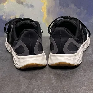 New Balance Fresh Foam Arishi V4 Women's Black Running Shoes Size 8.5B thumbnail 8