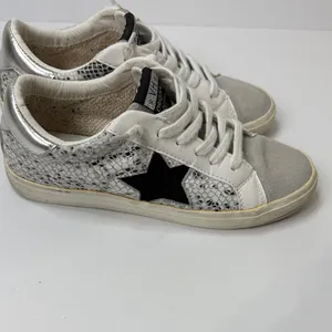 Vintage Havana White and Black Star Sneakers thumbnail 5