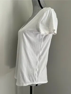 Lululemon white v neck workout tshirt thumbnail 2