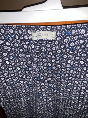 Abercrombie & Fitch Floral Joggers Sz. M thumbnail 2