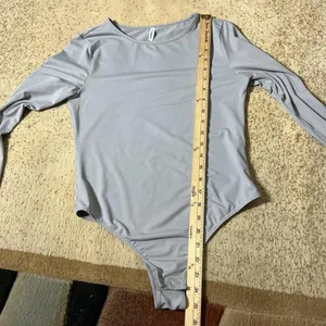 Halara Womens Grey Long Sleeve Bodysuit Crew Neck‎ Size M thumbnail 6