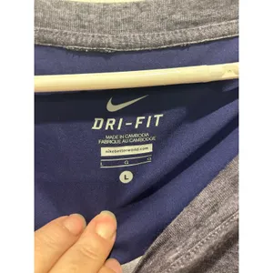 Nike Dri-FIT Womens Large Gray Purple Boat Neck Long Sleeve Training Top thumbnail 2