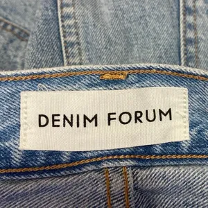 Aritzia Denim Forum Tori Blue Distressed Frayed Raw Hem Mini Denim Jean Skirt 29 thumbnail 4