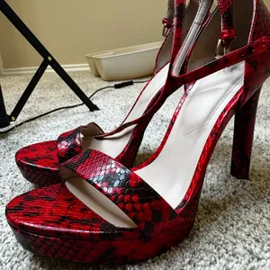 ALDO Red Snakeskin Stiletto Heels | New Without Box | Size 8.5 thumbnail 12