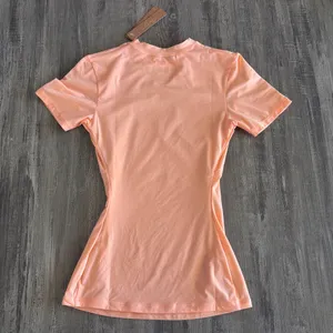 SKIMS New Peach top XXS thumbnail 3