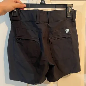 women’s huk shorts thumbnail 2