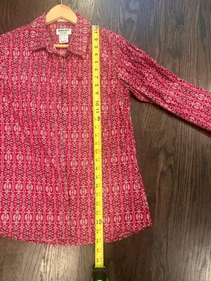 Ariat Women’s Red Geometric Button-Down Shirt Fitted Western Boho thumbnail 4