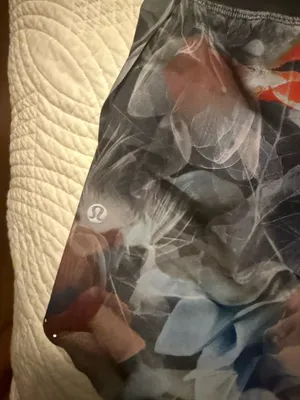 Lululemon Shorts thumbnail 3