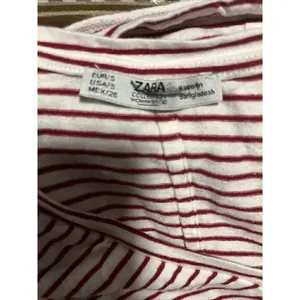Zara Top Womens Small V-Neck Red White Stripe Short Sleeve T-Shirt Size Small thumbnail 4