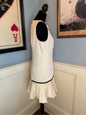 Retro Style Cream and Black Pleated Shift Dress thumbnail 3