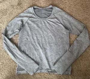 Lululemon Swiftly Tech Long Sleeve 2.0 Waist Length thumbnail 1