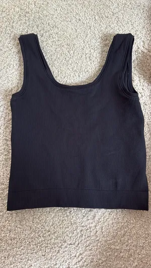 Athleta Top Tank Black thumbnail 3