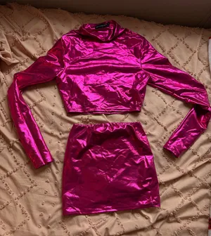 Pretty Little Thing Set Two-Piece Metallic Pink thumbnail 1