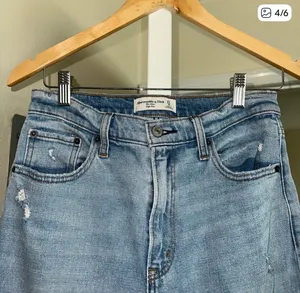 Abercrombie & Fitch Women's Light Wash High Rise Jeans 27 Long thumbnail 4