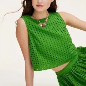 Kate Spade X Target NWT Green Boxy Eyelet Crop Top Size XS Broken Button Loop thumbnail 1