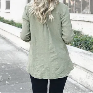 ✨ OLITA CRINKLE OLIVE BUTTON DOWN TOP✨ Green Size M thumbnail 3