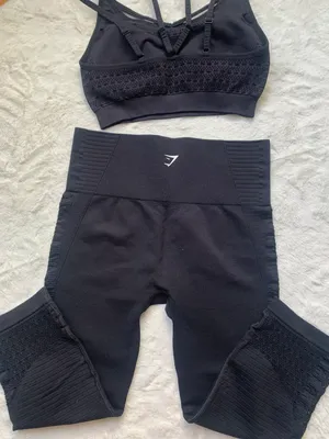 Gymshark Energy Cropped Legging And Sports Bra thumbnail 3