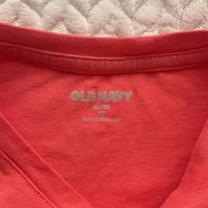 Old Navy Tee thumbnail 3