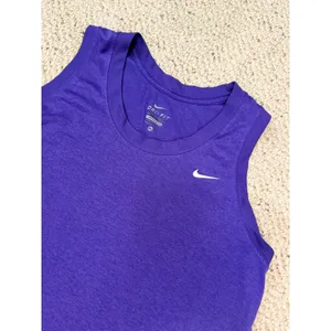 Nike Dri-FIT Tank Top Purple Women's Medium Athletic Running Workout thumbnail 5