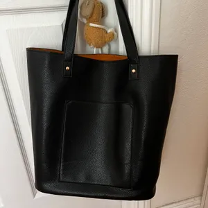 Madewell NWOT Faux Pebble Leather Black Shoulder Tote Bag Pocket At Front thumbnail 2