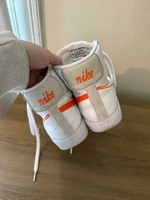 Women’s Nike Mid Blazer 77 thumbnail 4