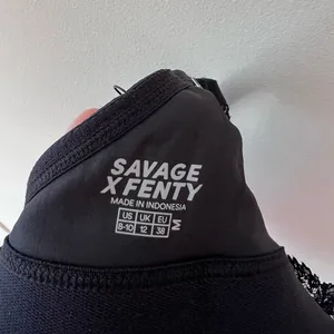 Savage x Fenty NWT Women’s Lace Race Low Impact‎ Sports Bra Size Medium thumbnail 2