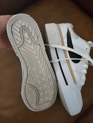 Nike Court thumbnail 2