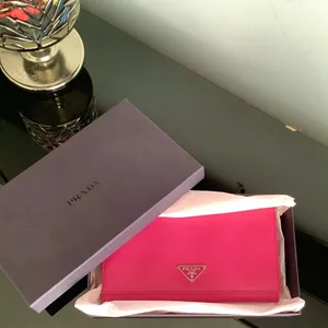 NICE PRADA SAFIANO LEATHER WALLET 🌷🌷🌷 thumbnail 16