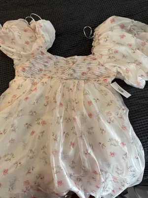 Melody Maxi Dress with Pleats and Bow Detail in Yellow Rose Floral - Bump Friendly thumbnail 4