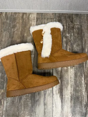 SO Tan Faux-Suede Winter Boots with Cream Faux-Fur Trim Size 11 thumbnail 8