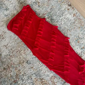 White Fox Boutique Red Strapless Maxi Dress thumbnail 2
