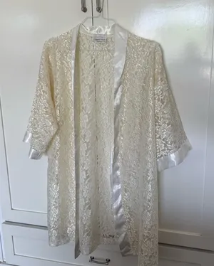 Vintage Alexandra Nicole Bridal Robe set thumbnail 1