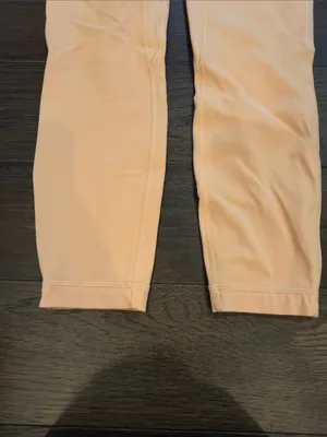 Lululemon Athletica Align™ High-Rise Pant 25" in Peach Orange Size 6 - C53-049 thumbnail 4