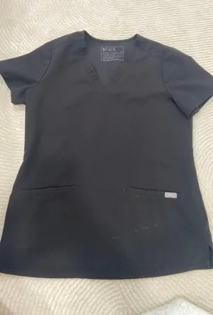 FIGS Scrub Top thumbnail 1