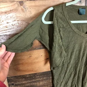 Anthropologie‎ left of center top thumbnail 2