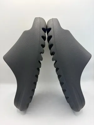 Yeezy YZY Black Foam Slide Sandals Chunky Minimalist Streetwear Men’s Size 6 thumbnail 7