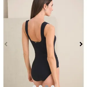NWT Amoressa Miraclesuit U Turn Uhura Black Tummy Control Swimsuit Size 6 thumbnail 3