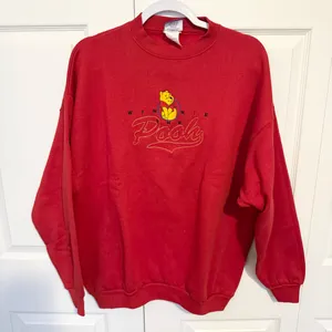 NWOT Vintage DISNEY Winnie the Pooh Embroidered Red Sweatshirt XL thumbnail 1