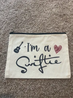 Taylor Swift I'm a Swift Makeup Bag or Pencil Bag thumbnail 2