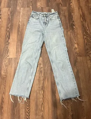 ZARA Jeans Straight High-Rise Light Wash Leg Raw Hem thumbnail 1