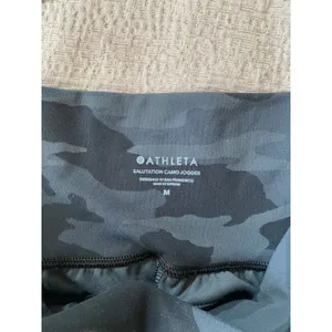 ATHLETA Salutation Black Camo Joggers Size Medium thumbnail 8